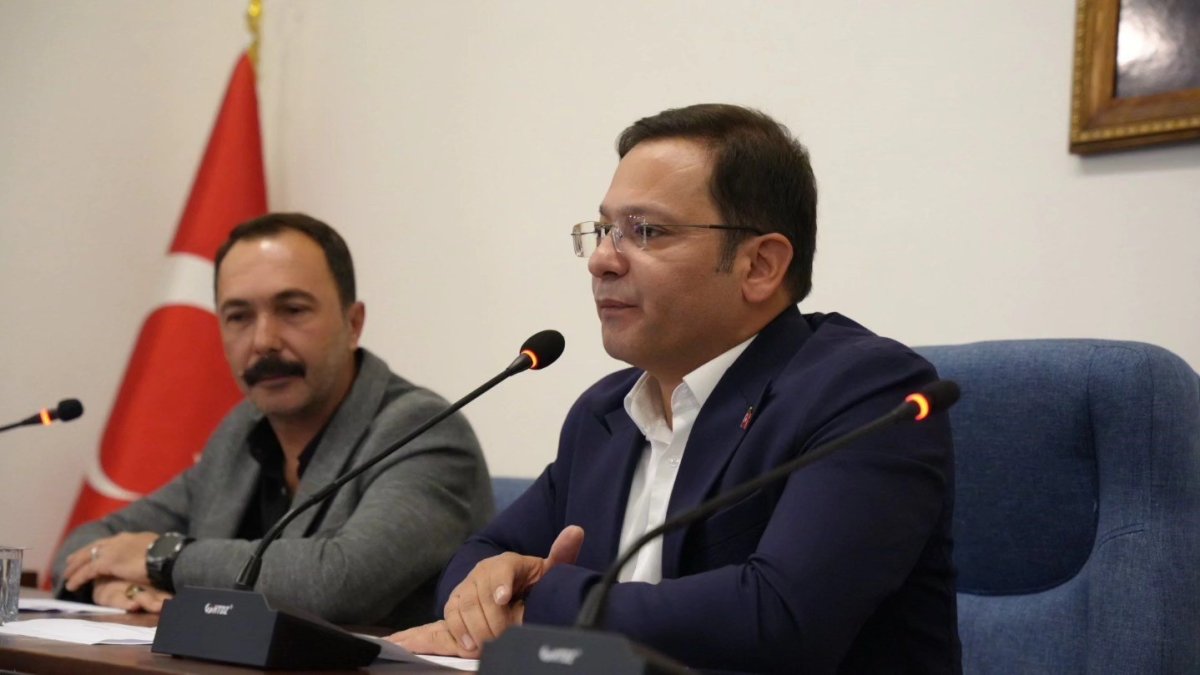 sindirgi-belediye-baskani-saka-gazetecilerden-buyuk-tepki