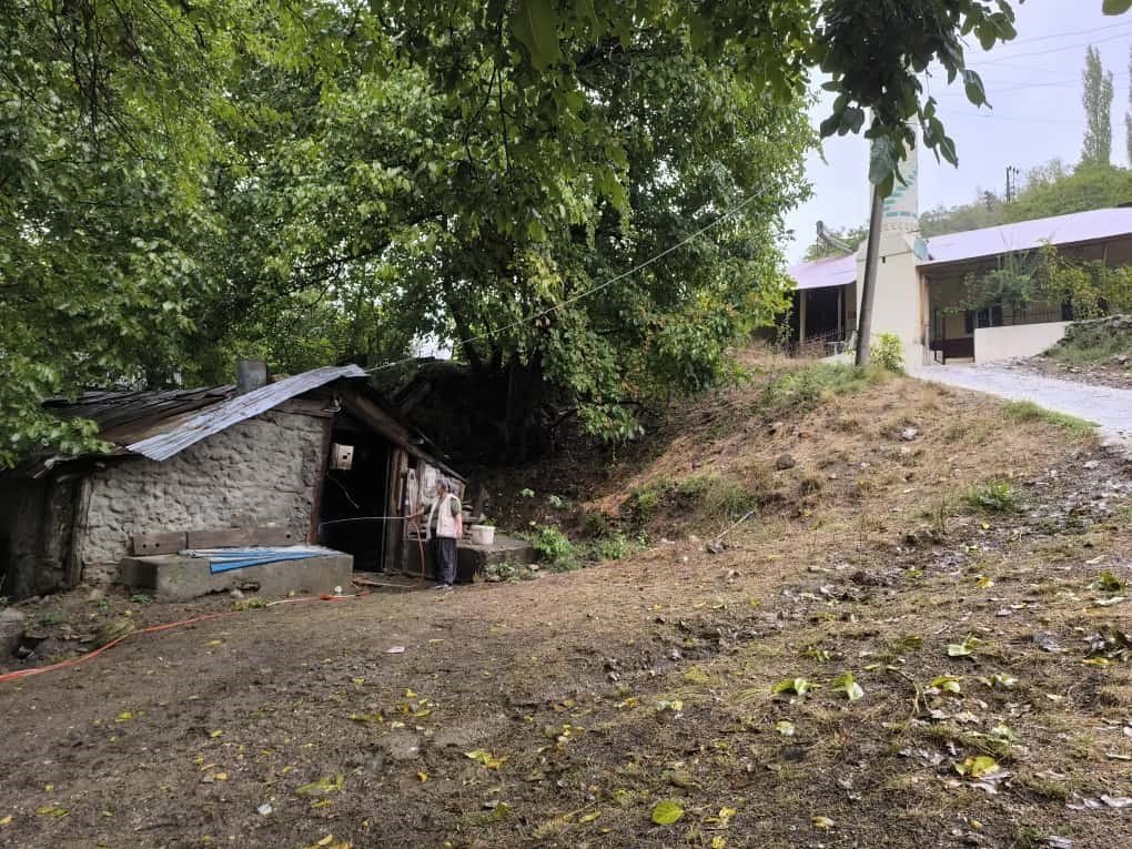 tarihi-degirmendeki-yangini-imam-sondurdu