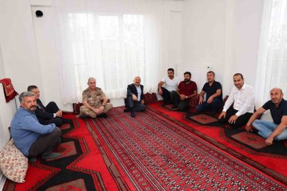 vali-osman-varol-koy-evlerini-ziyaret-etti