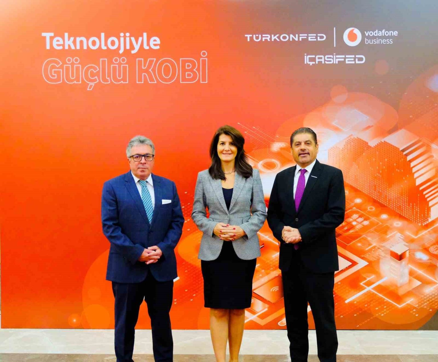 vodafone-business-ve-turkonfed-kobileri-dijitallestirmeye-devam-ediyor