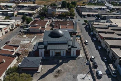 abbar-mahallesindeki-cami-insaatinda-sona-yaklasildi