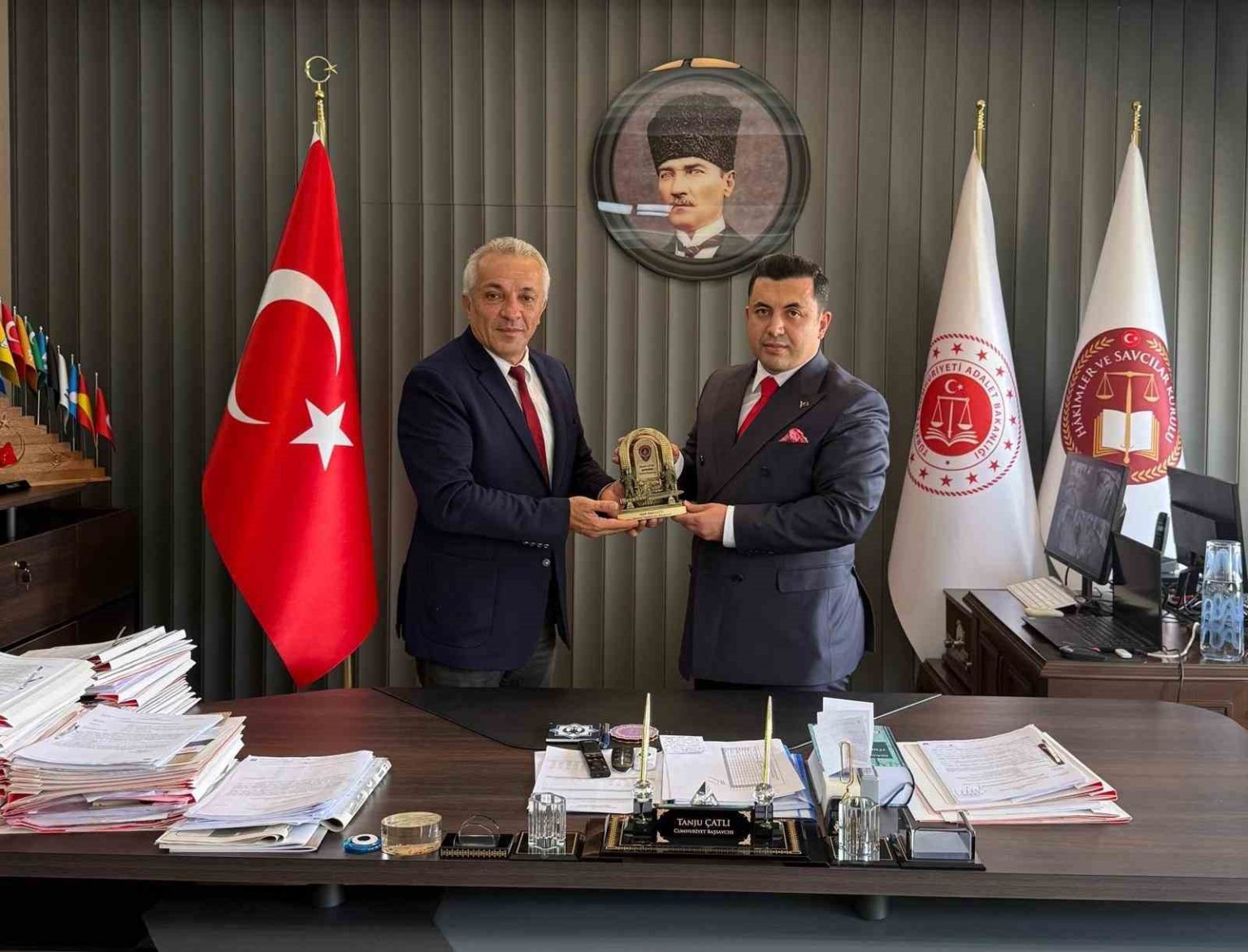 anamur-bassavcisi-catlibu-vatan-canlarini-gozunu-kirpmadan-feda-eden-kahramanlarimizin-mirasi-uzerinde-yukseliyor