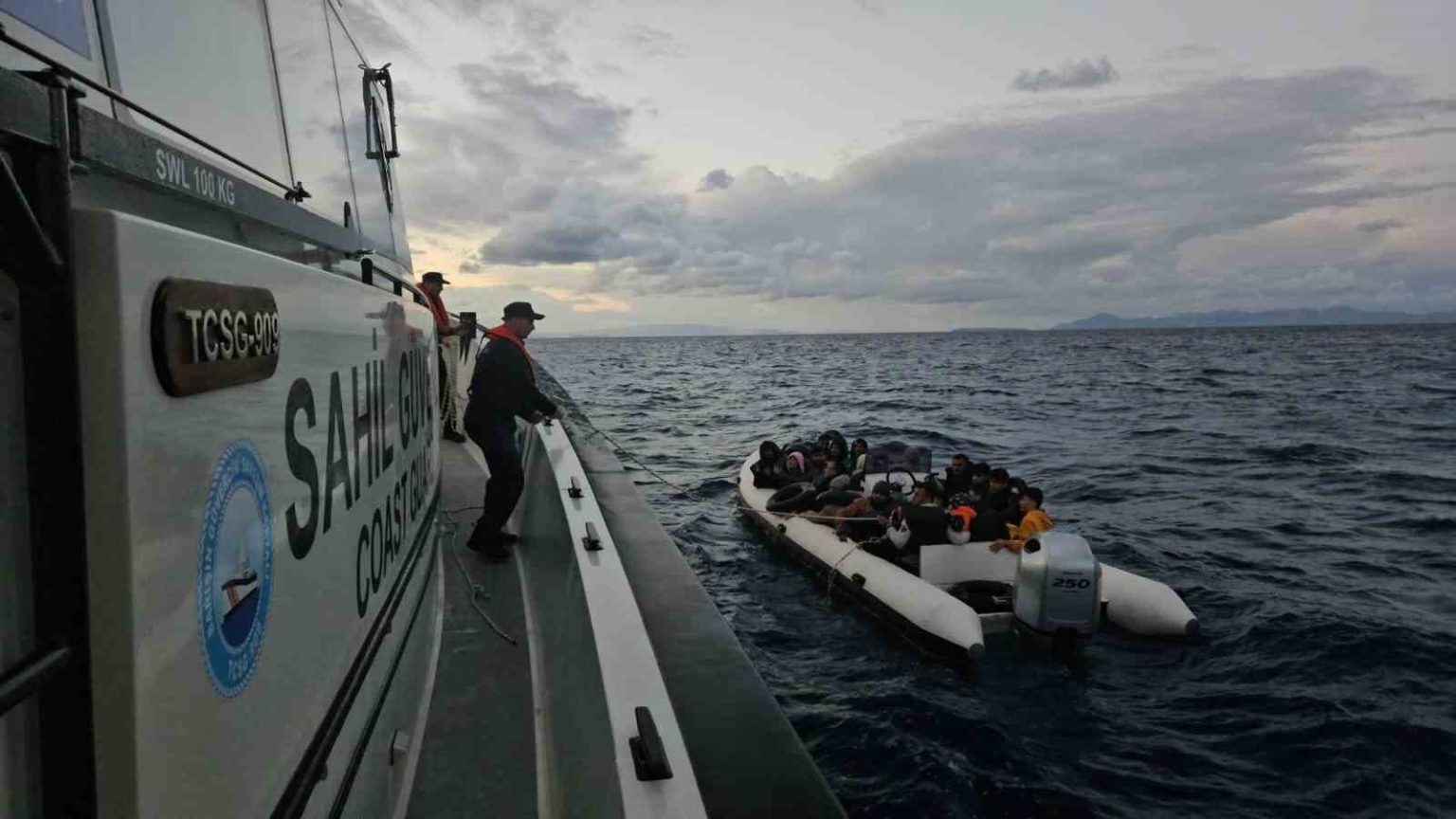 aydinda-23-duzensiz-gocmen-kurtarildi