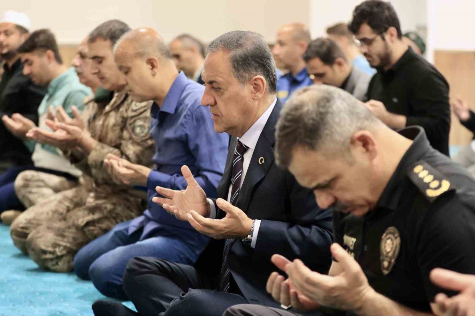 bingolde-sehitler-icin-mevlit-okutuldu