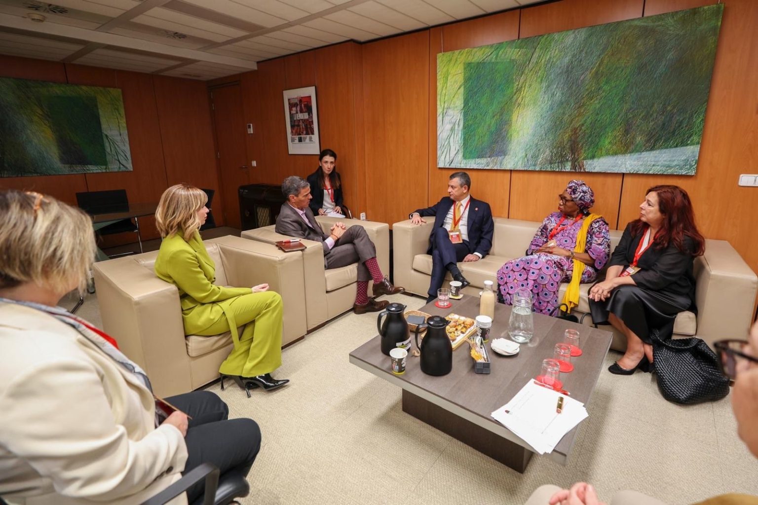 chp-genel-baskani-ozel-ispanya-basbakani-sanchez-ile-gorustu