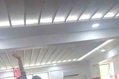 chp-samandag-ilce-kongresinde-kavga-cikti