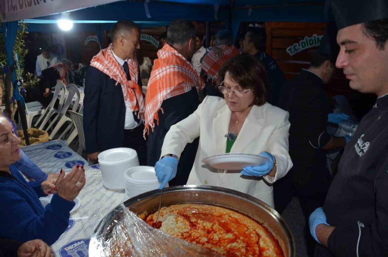 didim-zeytin-festivali-renkli-goruntulerle-basladi