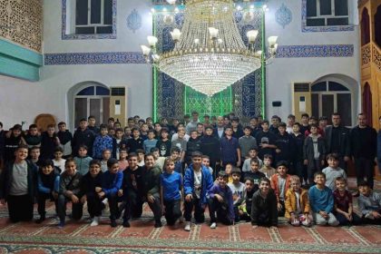 fatih-camiinde-genclik-bulusmasi-duzenlendi