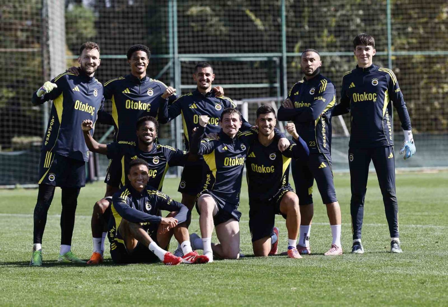 fenerbahce-fatih-karagumruk-maci-hazirliklarina-devam-etti