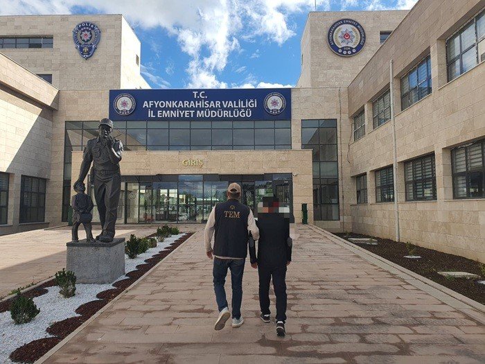 fetoden-aranan-sahsi-polis-yakaladi