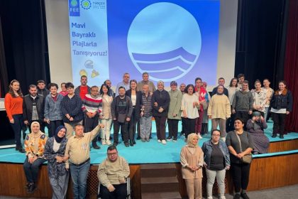 gelecege-mavi-bir-dokunus