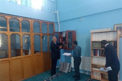 hakkarideki-camilerde-kitaplik-calismasi-tamamlandi