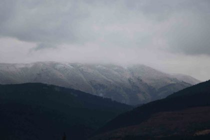 ilgaz-dagi-mevsimin-ilk-kari-ile-beyaza-burundu