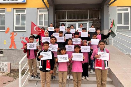 karapinarda-kucuk-ogrencilerden-filistin-icin-anlamli-etkinlik