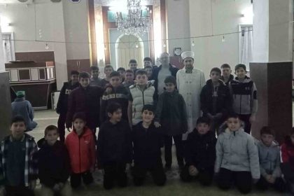 karapinarda-ogrenciler-sabah-namazinda-bulustu