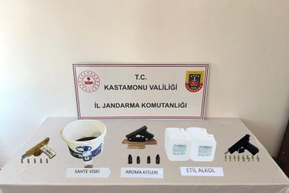kastamonuda-sahte-alkol-operasyonu-3-gozalti
