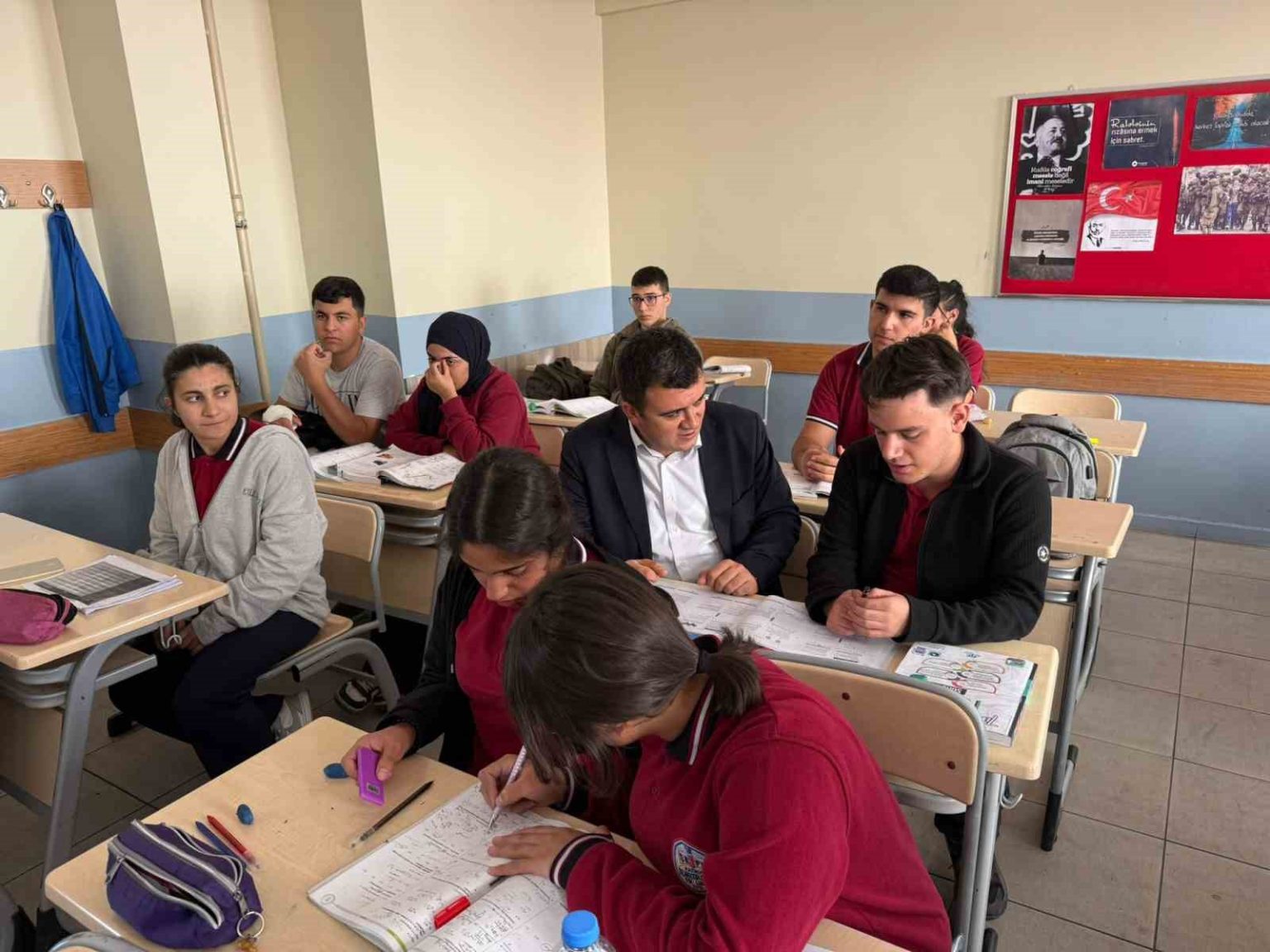 kaymakam-dertlioglundan-selahaddin-eyyubi-fen-lisesine-ziyaret