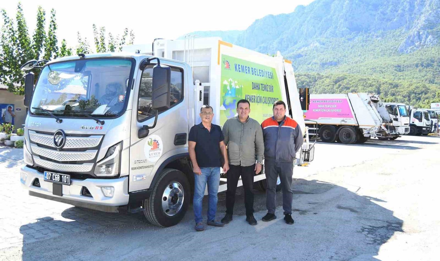 kemer-belediyesi-arac-filosu-buyuyor