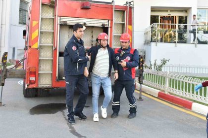 kepez-belediyesinden-gercegini-aratmayan-deprem-tatbikati