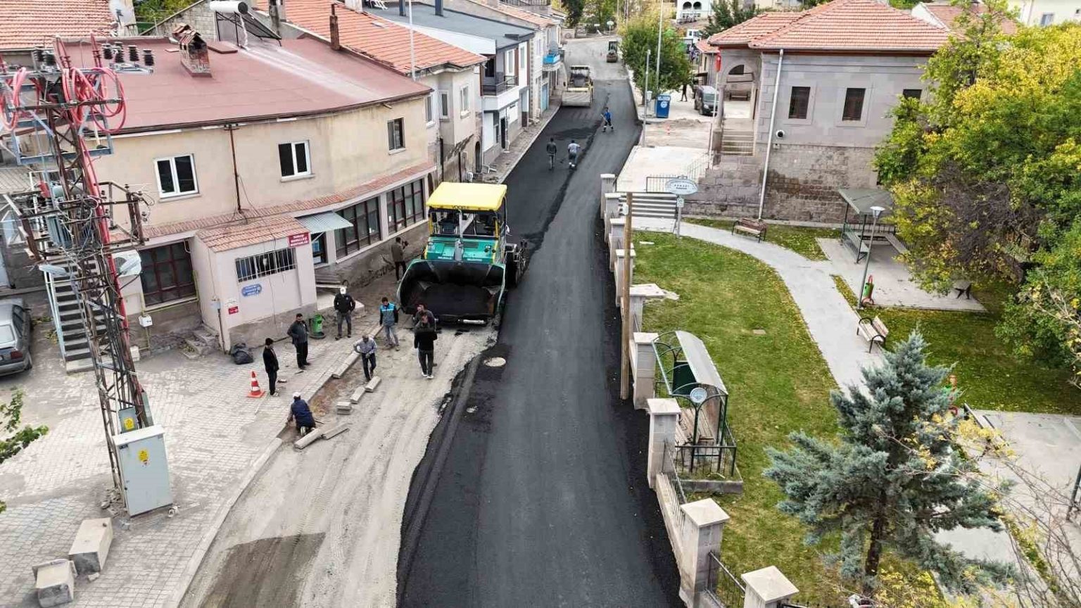 kucukburunguz-ve-subasi-mahallelerinde-asfalt-calismasi-suruyor