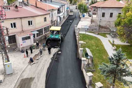 kucukburunguz-ve-subasi-mahallelerinde-asfalt-calismasi-suruyor