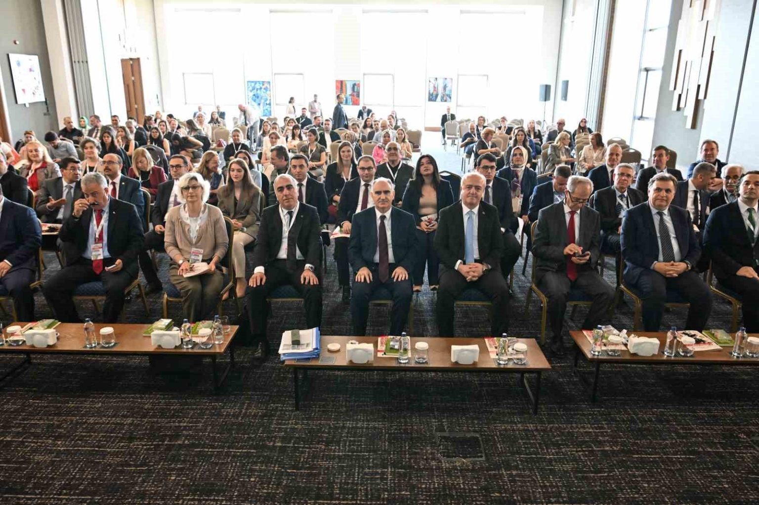 manisa-bagimlilik-psikiyatrisi-sempozyumuna-ev-sahipligi-yapti