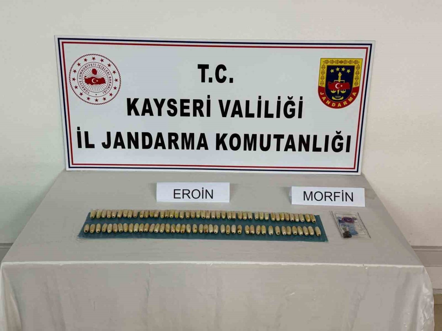 mide-ve-bagirsaklarindan-uyusturucu-cikti