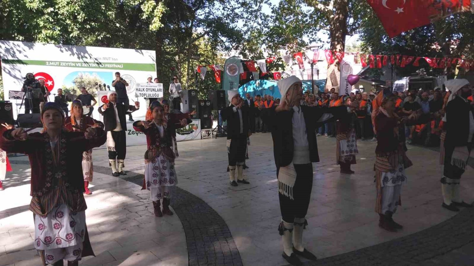 mut-zeytin-ve-zeytinyagi-festivali-basladi