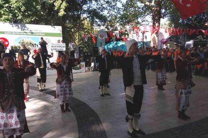 mut-zeytin-ve-zeytinyagi-festivali-basladi