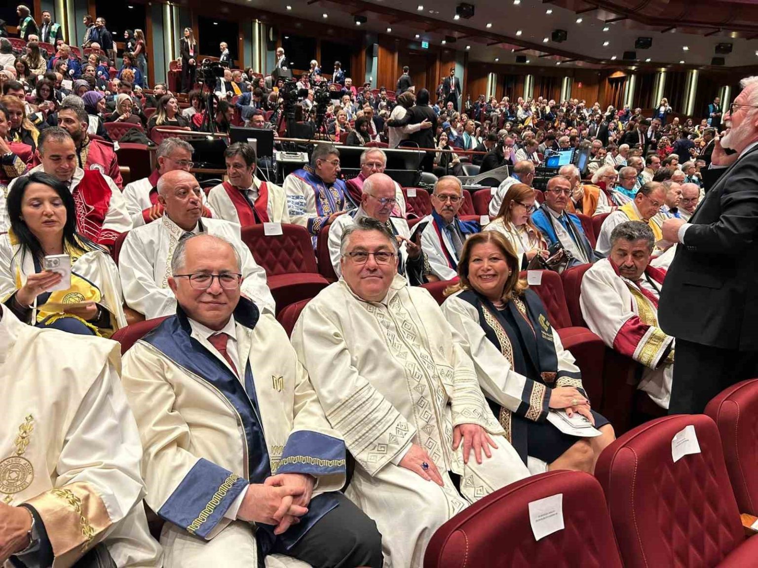 rektor-ozolcer-cumhurbaskanligi-kulliyesinde-gerceklesen-2025-2026-akademik-yili-acilis-torenine-katildi