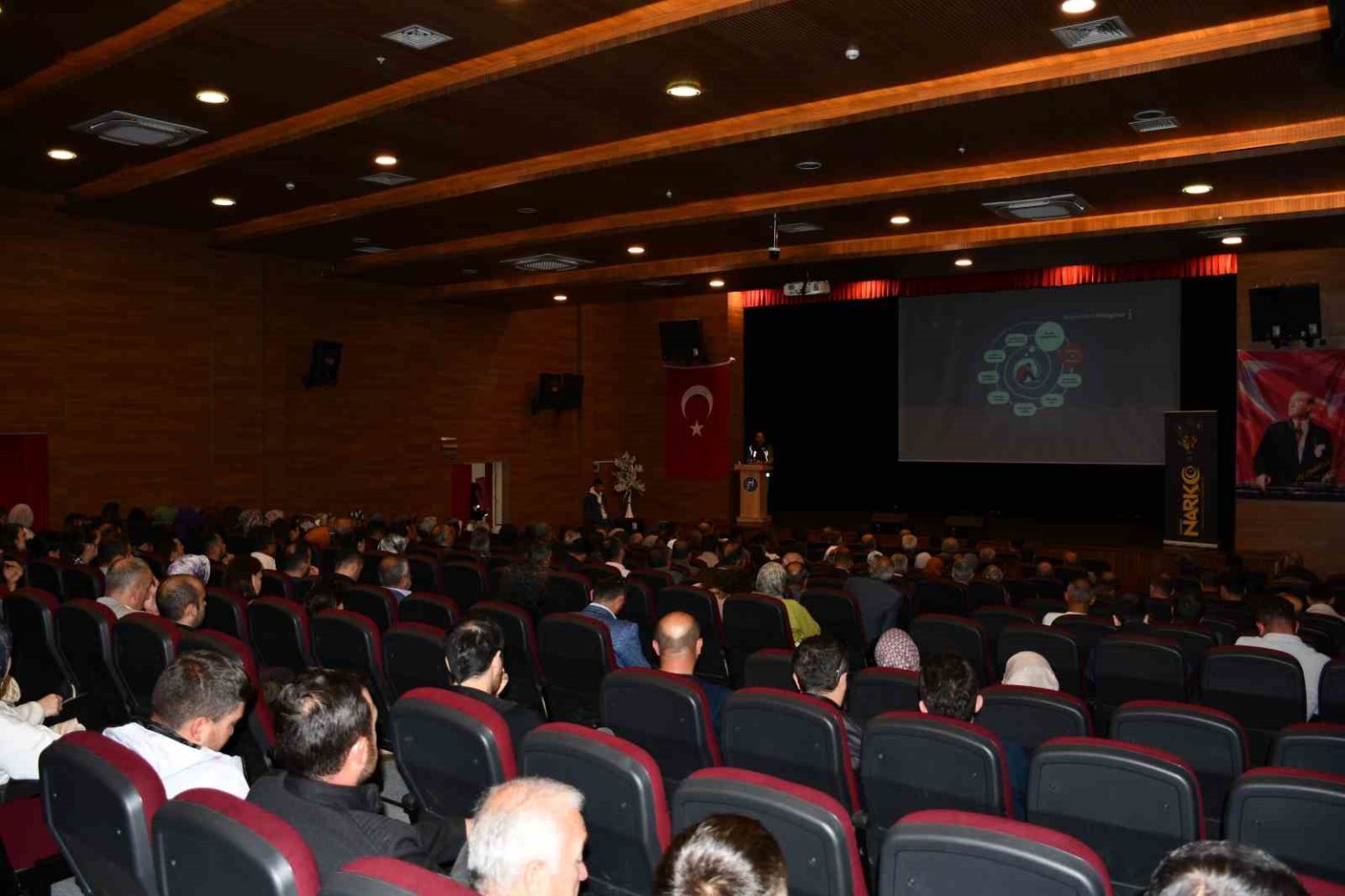 samsunda-ailelere-uyusturucuyla-mucadele-egitimi