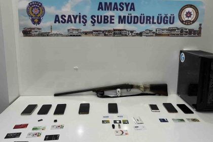 santajci-sahte-avukatlar-polise-yakalandi-11-vatandas-832-bin-tl-dolandirildi