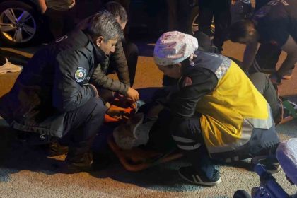 seyir-halindeyken-motosikletiyle-dusen-sahis-yaralandi