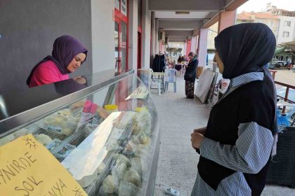 sindirgida-kadinlar-uretiyor-dogal-peynirler-sofralara-ulasiyor