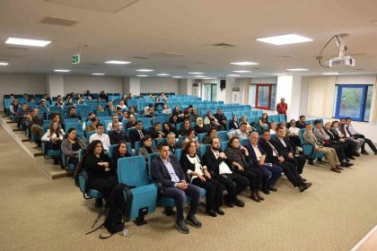 tematik-kahve-gunlerinde-egitimde-yenilikci-teknolojiler-konusuldu