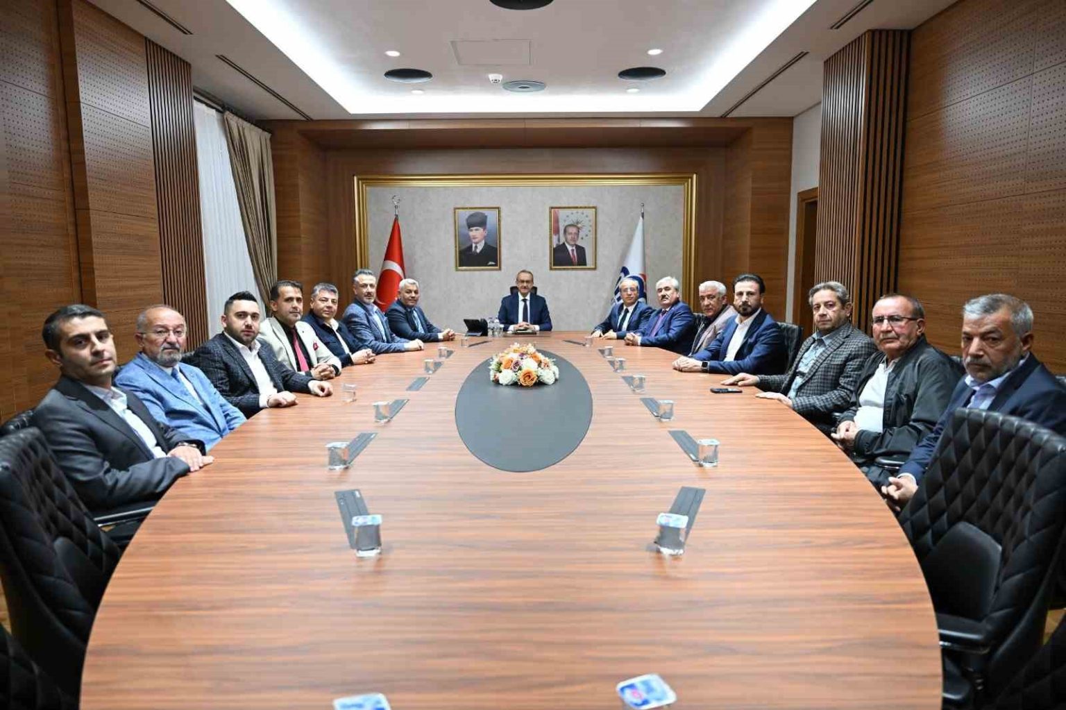 tso-heyeti-vali-seddar-yavuz-ile-bir-araya-geldi
