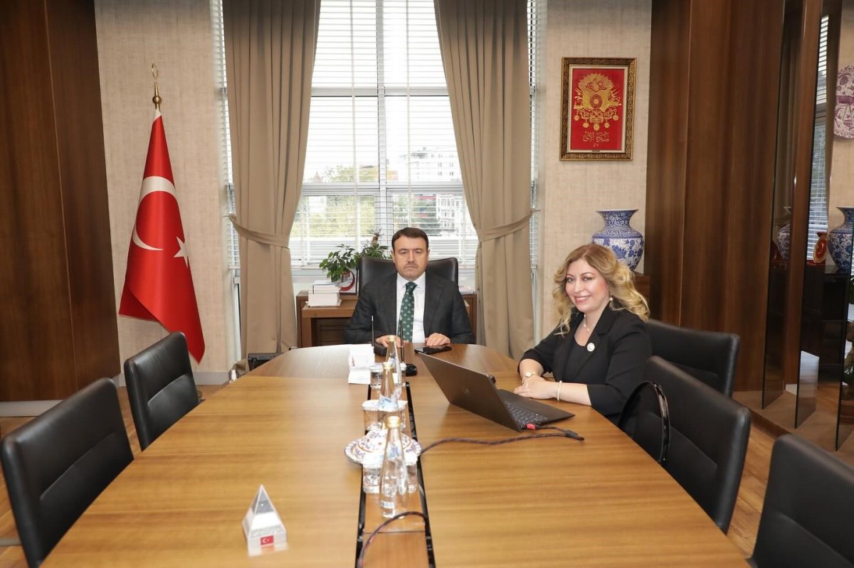 vali-isin-universite-kamu-isbirligi-kutahyanin-sosyal-kalkinmasina-katki-sunmaktadir