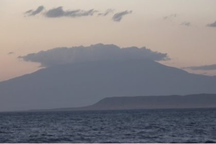 van-golu-sahilinden-gorkemli-anlar-4-bin-58-rakimli-suphan-daginin-zirvesindeki-bulutlar-time-lapse-ile-goruntulendi