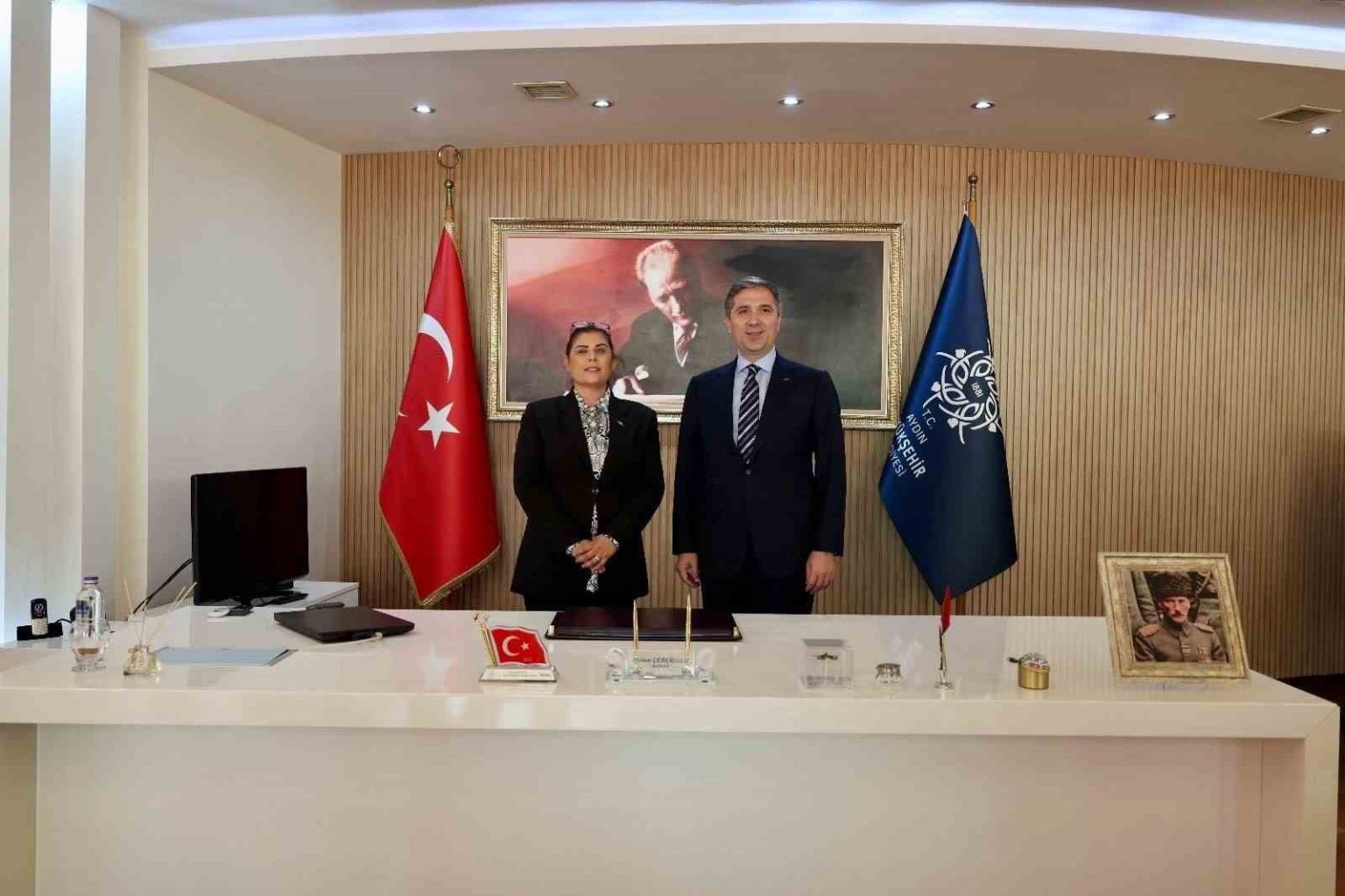 ak-parti-genel-baskan-yardimcisi-sirakaya-baskan-cercioglunu-tebrik-etti