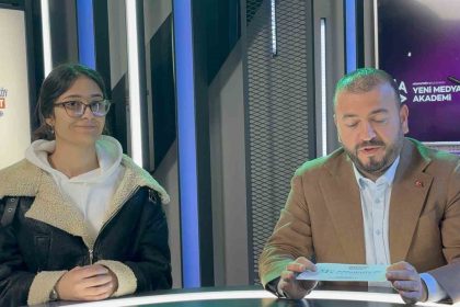 arnavutkoyde-gencler-dijital-dunyanin-kapilarini-araliyor-yeni-medya-akademisi-acildi