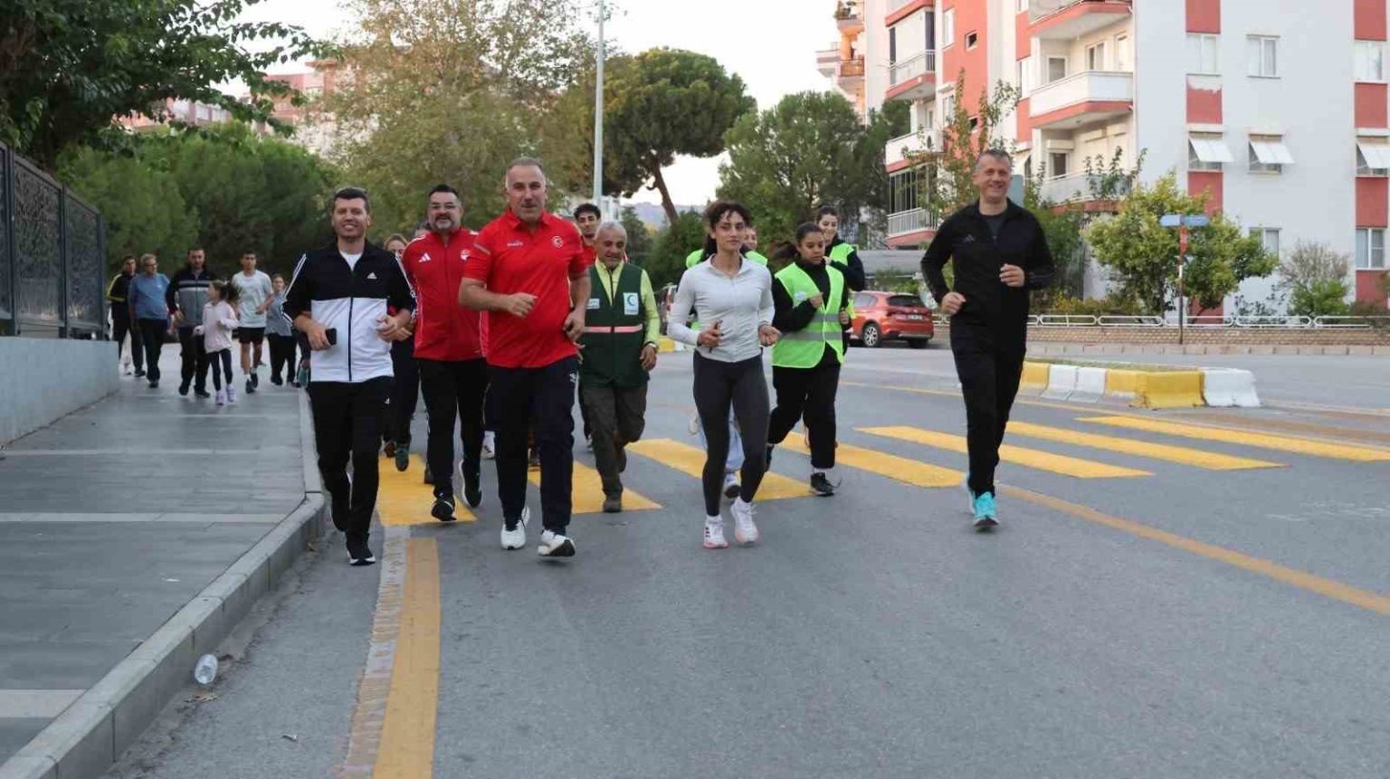 aydinda-halk-kosusu-etkinligi-gerceklestirildi