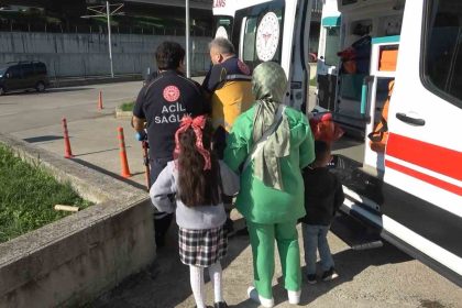 cocuk-tesliminde-silahli-dehset-yeni-es-basindan-vuruldu