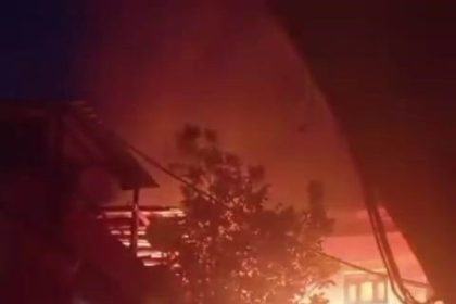 diyarbakirda-korkutan-yangin-alevler-metrelerce-yukseldi