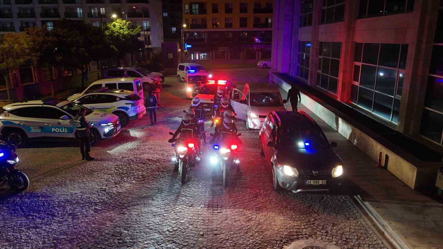 edirnede-polis-ve-gece-bekcilerinden-sok-asayis-denetimi