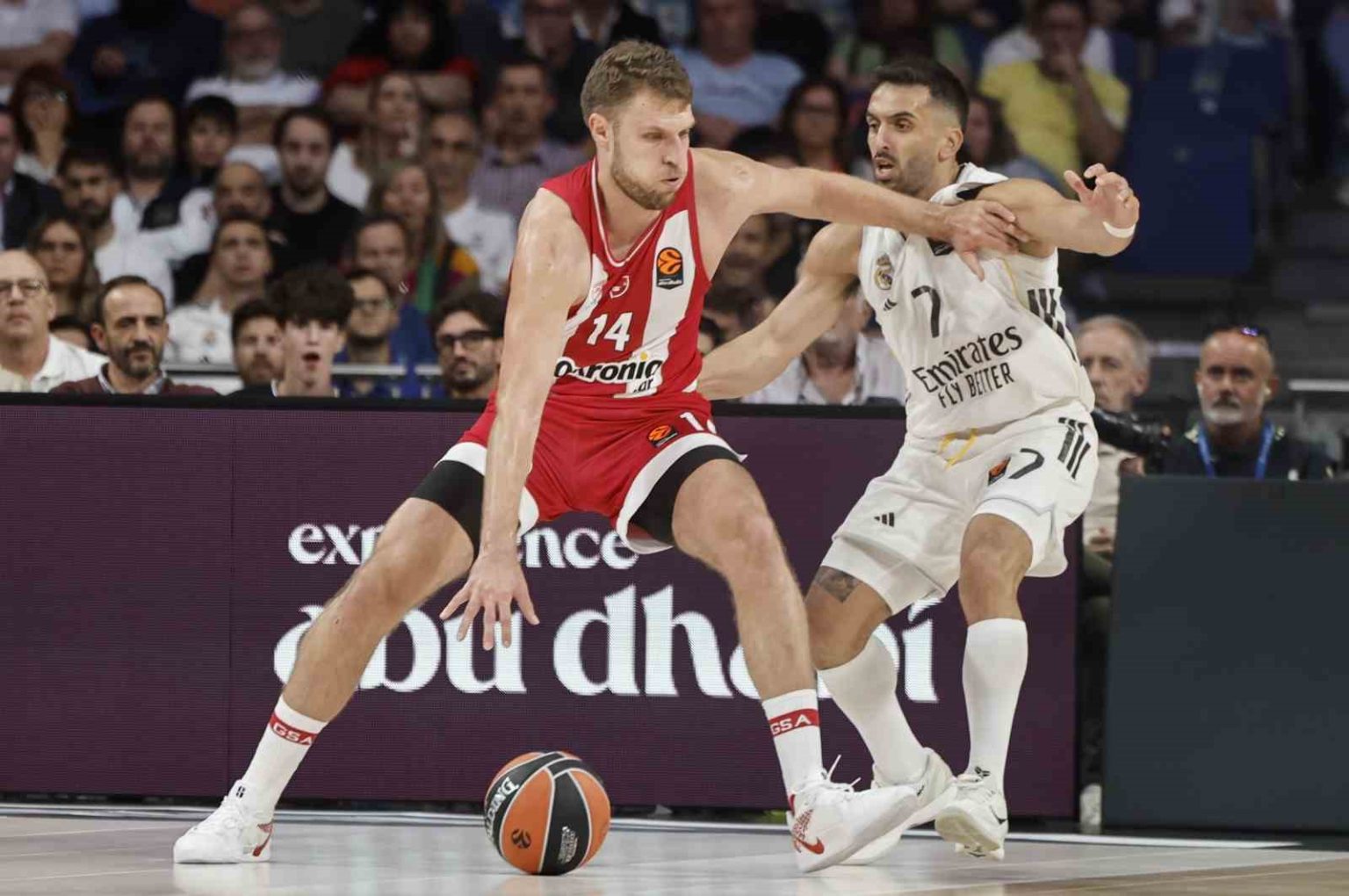 euroleaguede-3-haftanin-mvpsi-sasha-vezenkov-oldu
