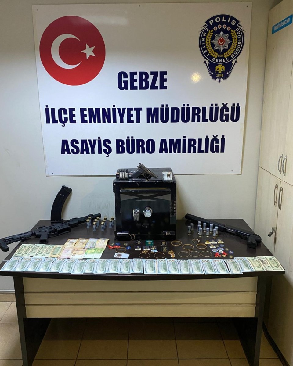 evden-celik-kasa-hirsizligi-5-supheliden-4u-gozaltinda