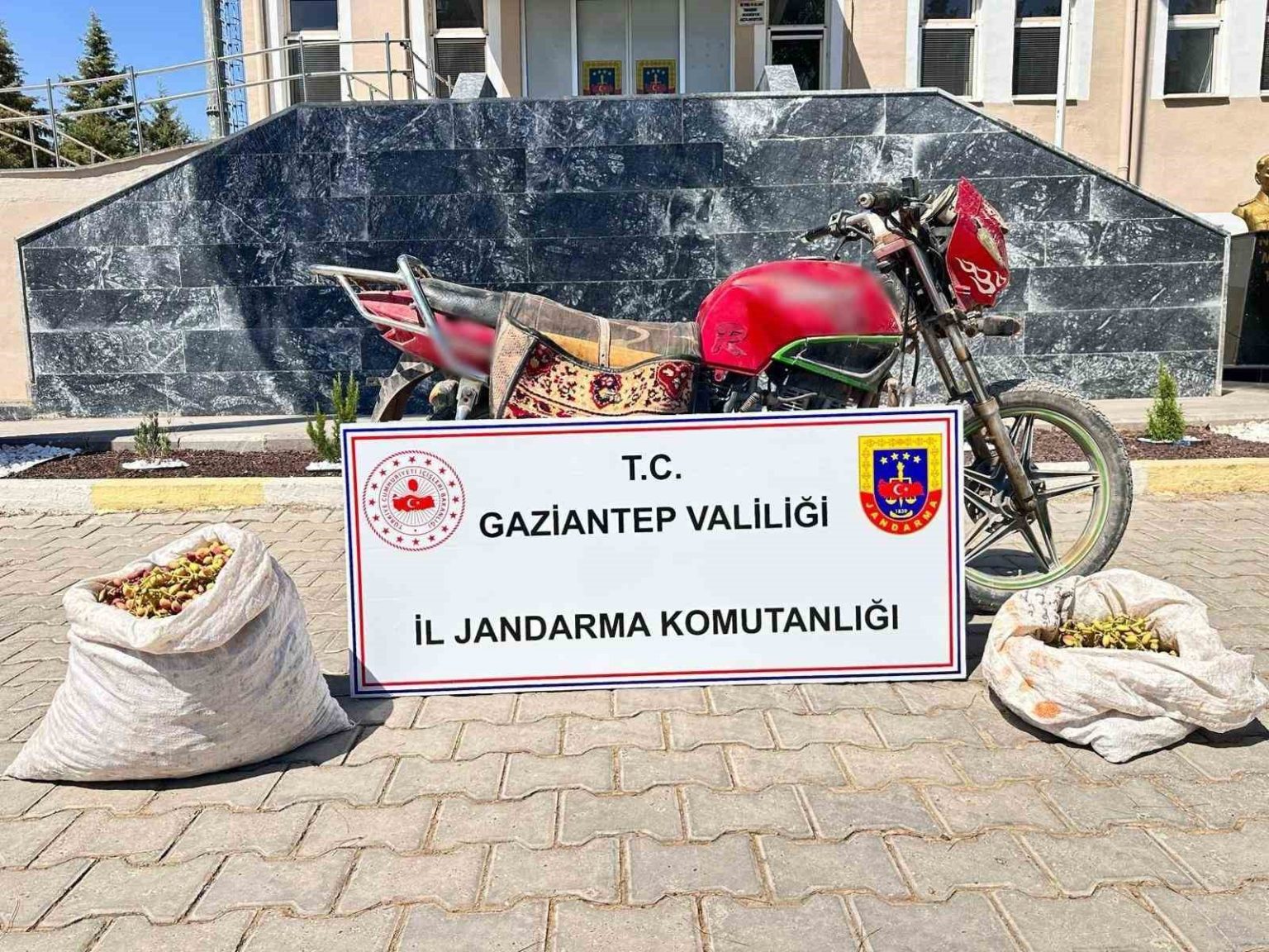 gaziantepte-ele-gecirilen-cok-sayida-calinti-malzeme-sahiplerine-teslim-edildi