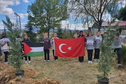 gazze-icin-baris-bahcesi-yaptilar