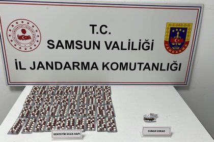 jandarma-taksideki-yolculari-uyusturucuyla-yakaladi