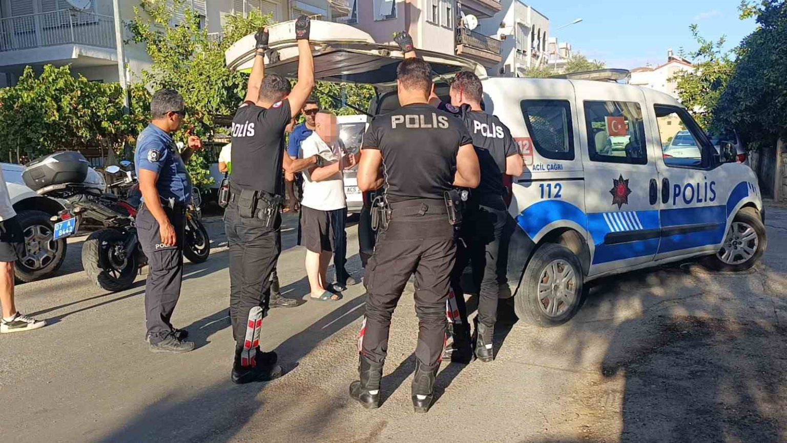 kaza-yaptiktan-sonra-kacan-alkollu-surucu-cumhurbaskanina-hakaretten-tutuklandi